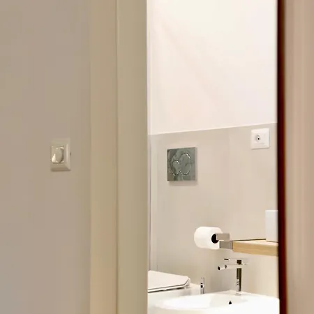 Domus Maxima - & Guest house Rome