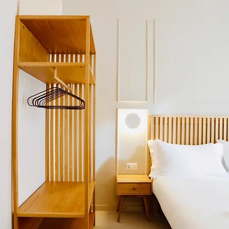 Domus Maxima - & Guest house Rome