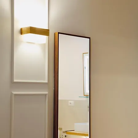 Domus Maxima - & Guest house Rome