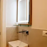 بيت ضيافة Domus Maxima - &